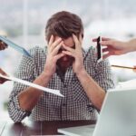 Prevención de accidentes en entornos laborales estresantes